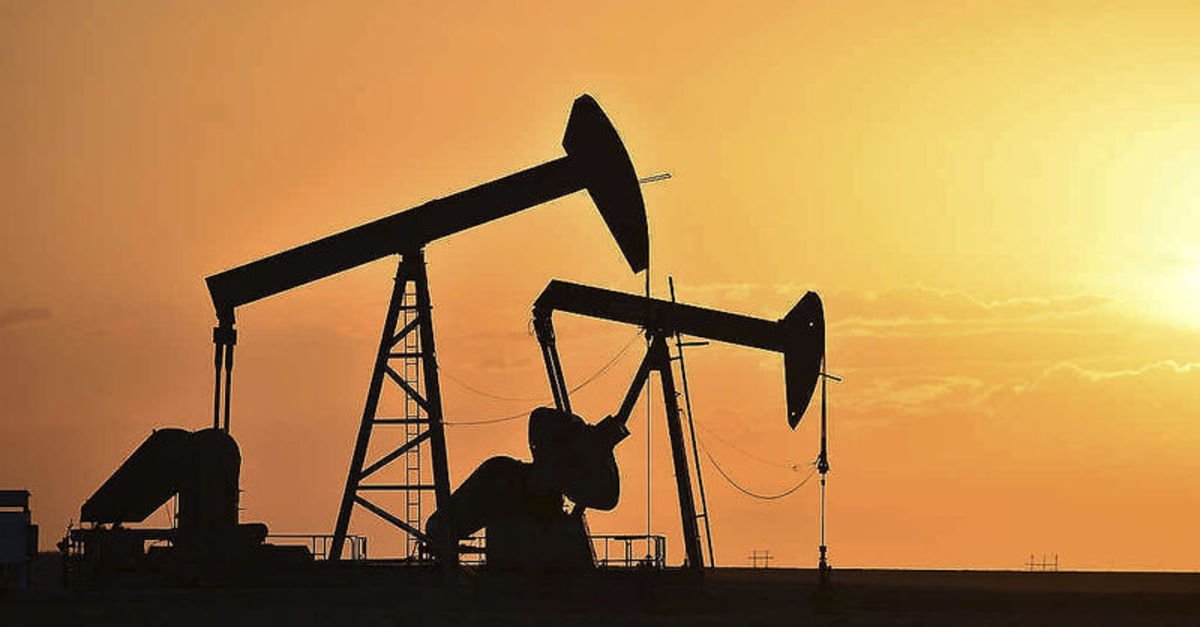 Petrol Omikron ve Çin beklentileriyle yükselmeye devam ediyor